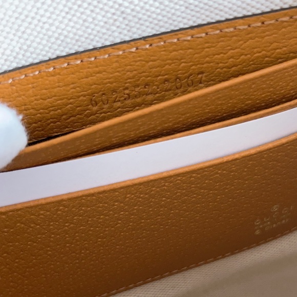 Authentic Gucci X Disney Clutch Pouch Mickey Mouse Mini GG Supreme Canvas - Picture 4 of 16